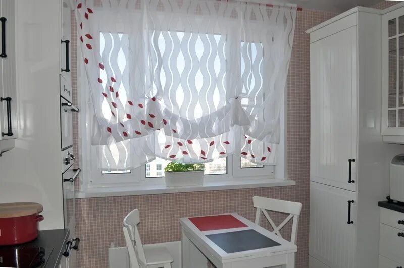 Кухонные шторы до подоконника самые стильные фото Штор на кухню до подоконника - CormanStroy.ru