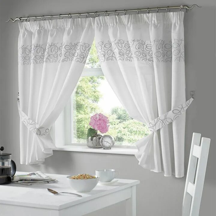 Кухонные шторы фото современный draperii-locuinta-bucatarie Kitchen curtain designs, Kitchen curtains, Curtains 