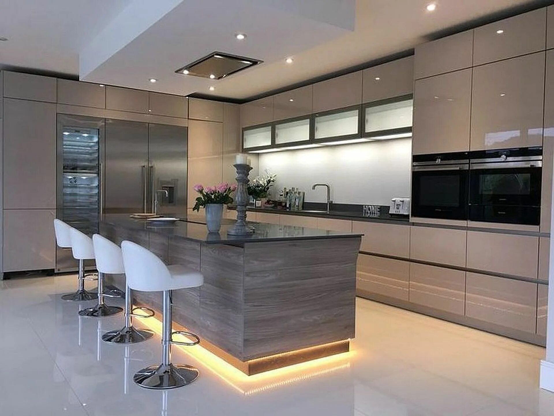 Кухонные современные фото Кухня Модерн - купить по цене 123000 руб. в Казани и Татарстане с доставкой