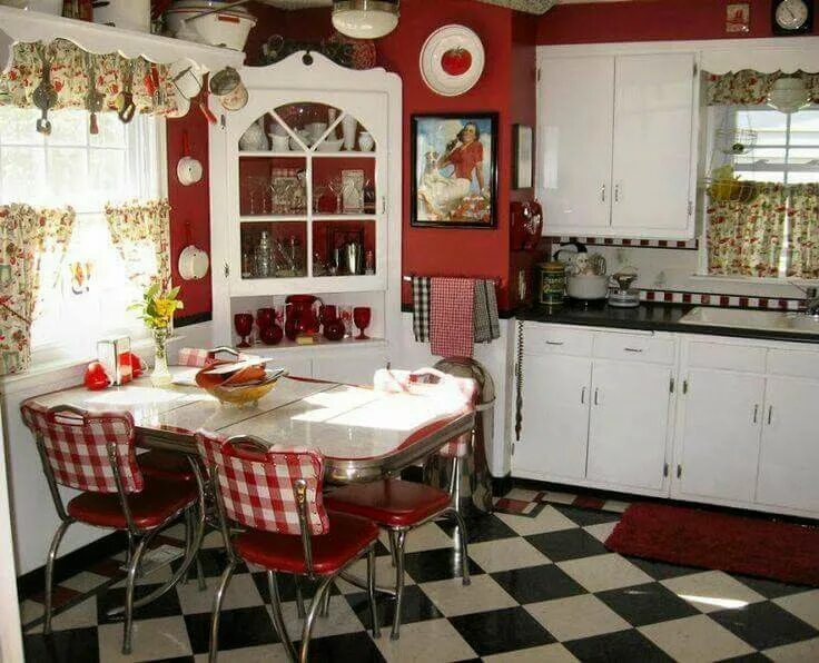 Кухонные стили фото Vintage farm kitchen Red kitchen decor, Retro kitchen, Chic kitchen