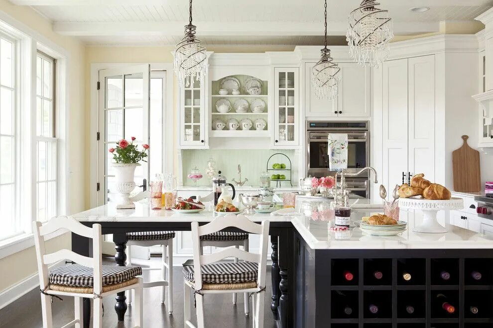 Кухонные стили фото Shabby Chic Your Heart Out - traditional - kitchen - minneapolis - Martha O'Hara