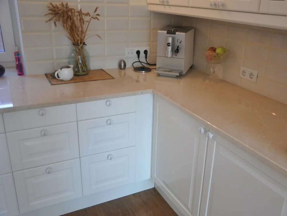 Кухонные столешницы белые фото Мрамор GALALA (ГАЛАЛА) - ЕГИПЕТ в любых изделиях от производителя ФАБРИКА КАМНЯ