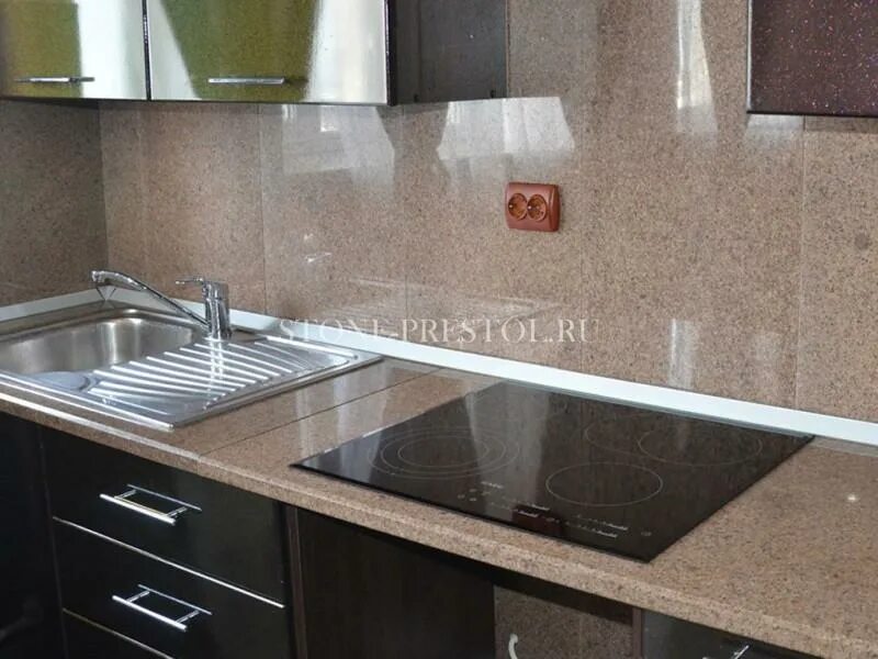 Кухонные столешницы и фартуки фото ᐉ Фартуки из гранита в Москве ➤ ➤ цена 10000.00 р/ м2 от производителя ≡ Престол