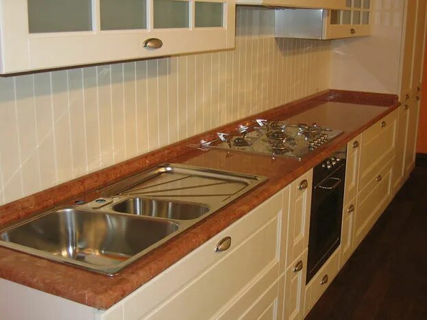 Кухонные столешницы и фартуки фото Мрамор Россо Верона (Rosso Verona), изготовление изделий из камня