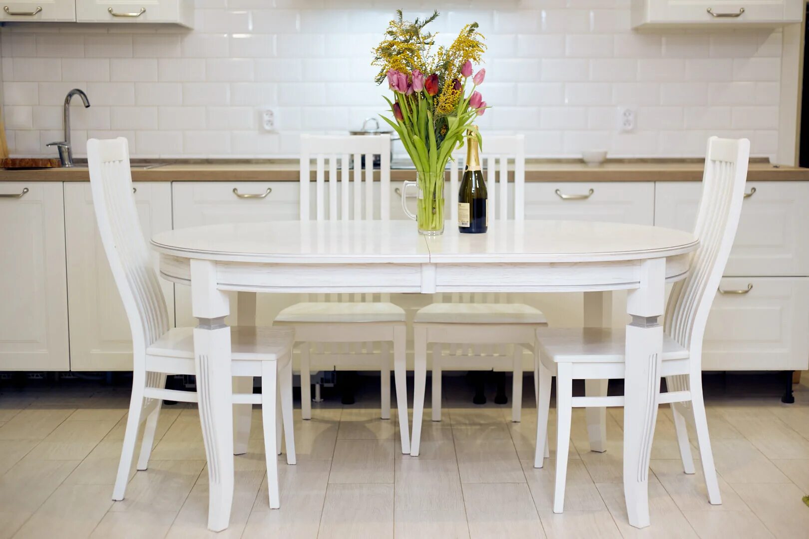 Кухонные столы 2024 фото Давита мебель стулья кухонные (Большой выбор кухонных стульев на фото) - dizainm