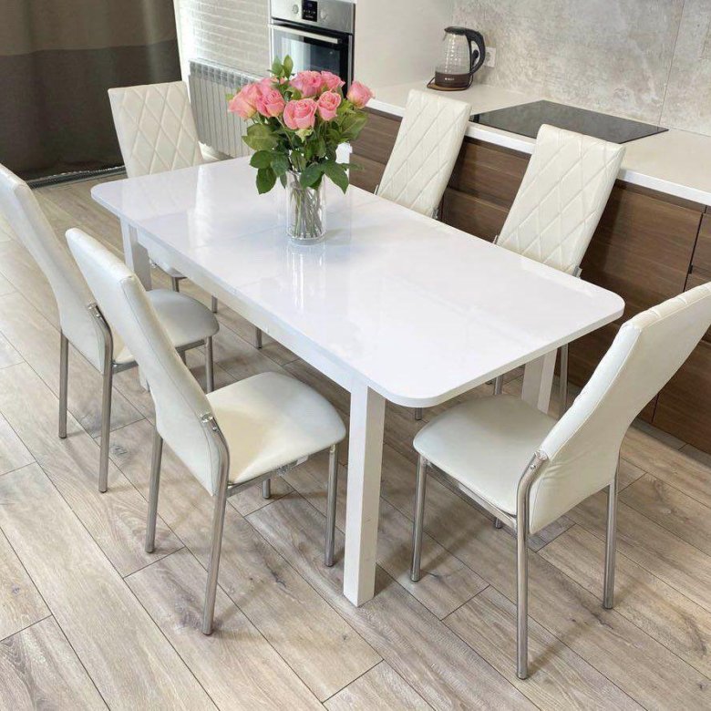 Кухонные столы 2024 модные фото Комплект Стол "Макси" и стулья - купить в Москве, цена 27 490 руб., дата размеще