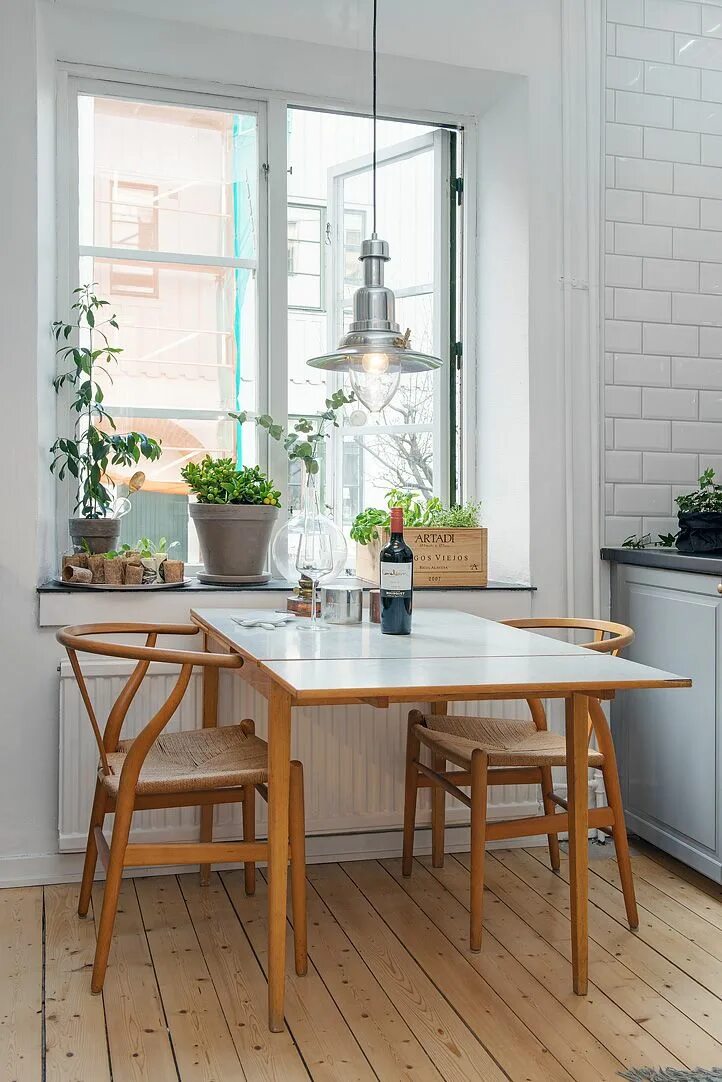 Кухонные столы в интерьере маленькой кухни Natural, Ambiance, Hard Maple, Exclusive - Lauzon Hardwood Flooring House interi