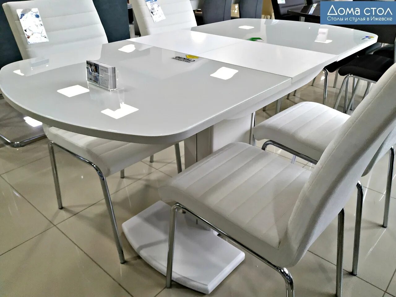 Кухонные столы в уфе фото и цены Дома стол Кухонный стол "Гала-20" и стулья "Бари" для создания интерьера совреме