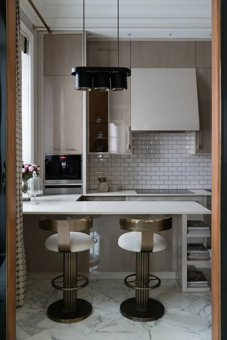 Кухонные стойки для маленькой кухни фото Угловые кухни с барной стойкой: 21 фото 2019 GD-Home.com Interior, Elle decor, D