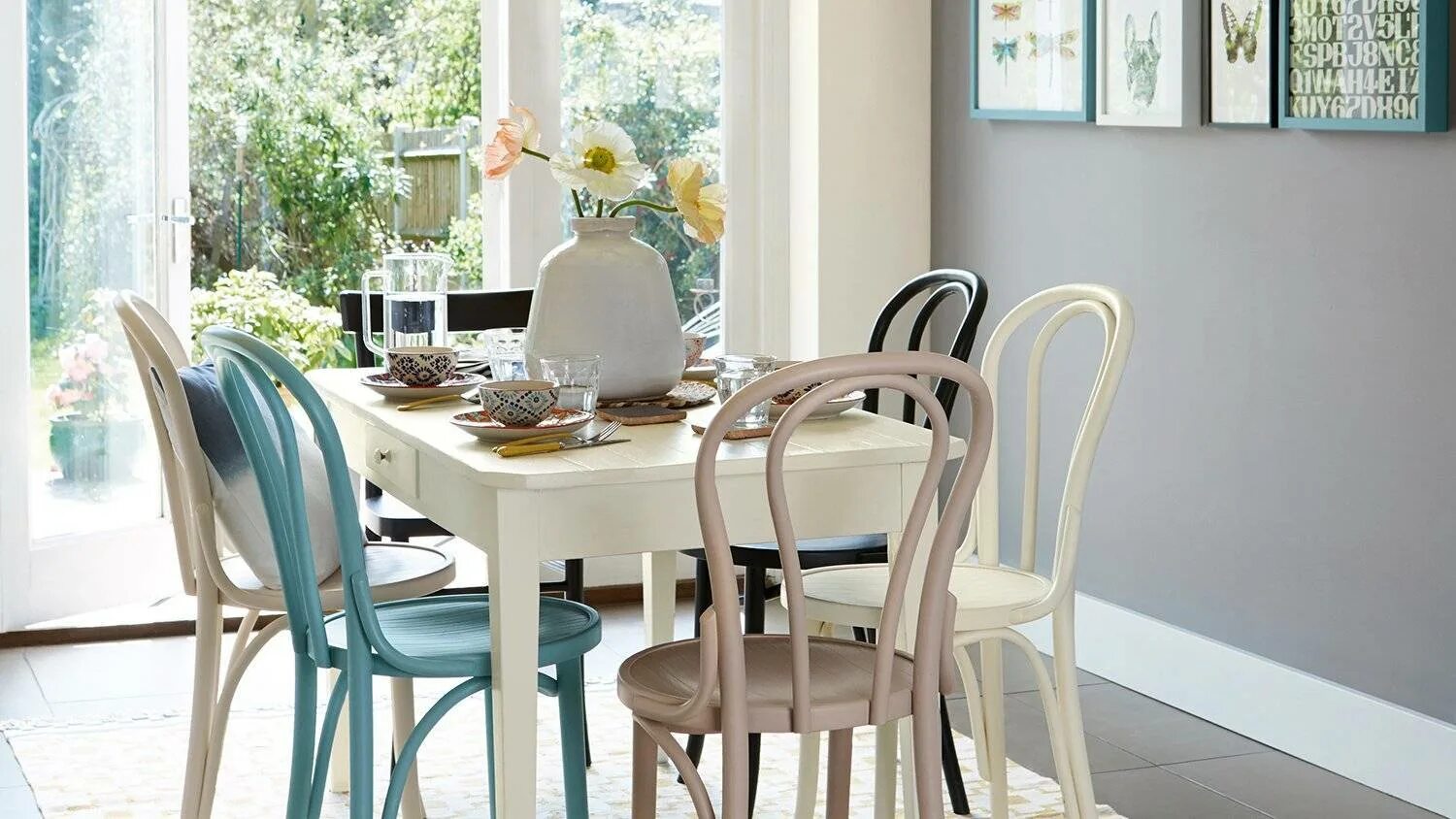 Кухонные стулья в интерьере Венские стулья в интерьере кухни: очаровательные фото-примеры