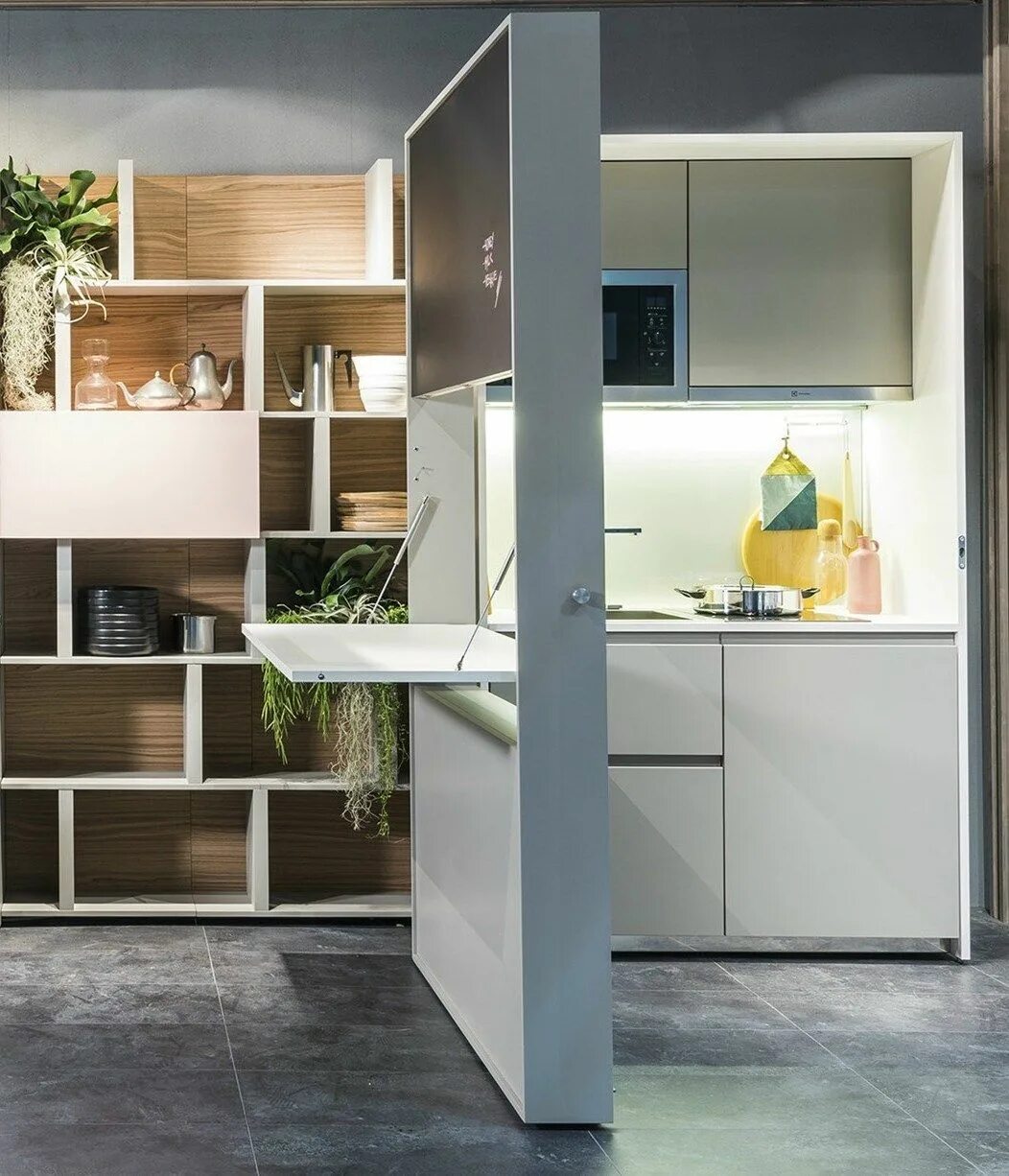 Кухонные трансформеры для маленькой кухни фото Cucina monoblocco Kitchen Box by Clei è una minicucina trasformabile per ambient