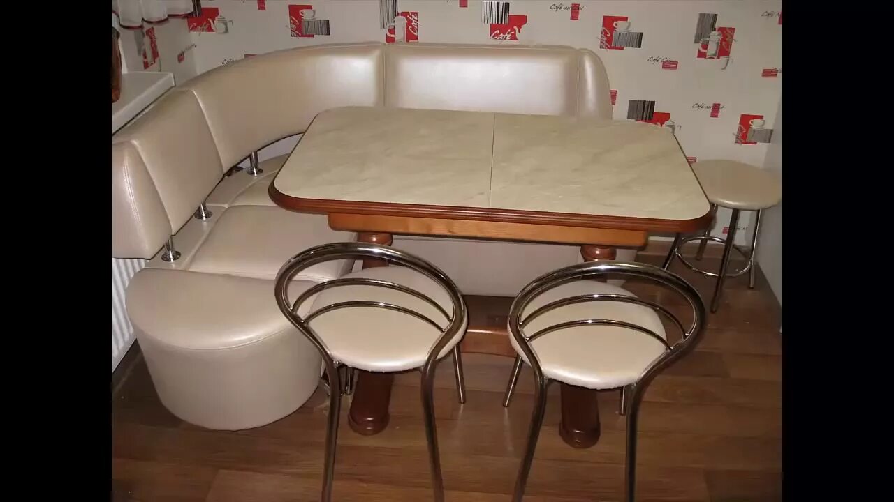 Кухонные уголки столы и стулья фото Кухонный уголок модель 777 с закруглениями и стол Элегант раздвижной в интерьере