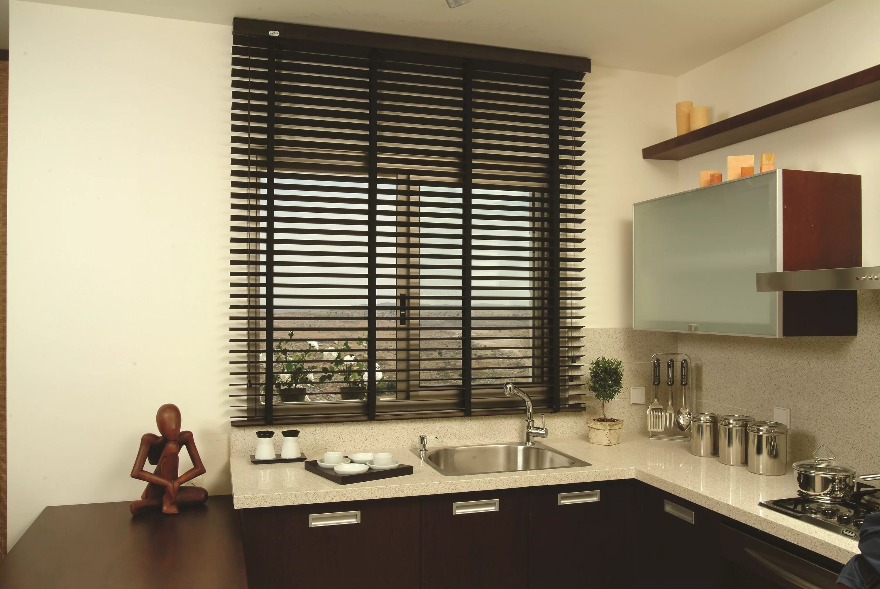 Кухонные жалюзи фото Жалюзи на кухню в современном: найдено 89 картинок