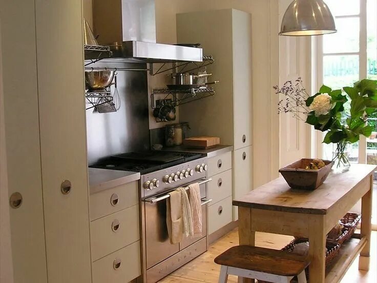 Кухонный дизайн фото маленькая кухня Pin by Kris Stockfisch on Kitchen Tiny house kitchen, Kitchen remodel cost, Gall