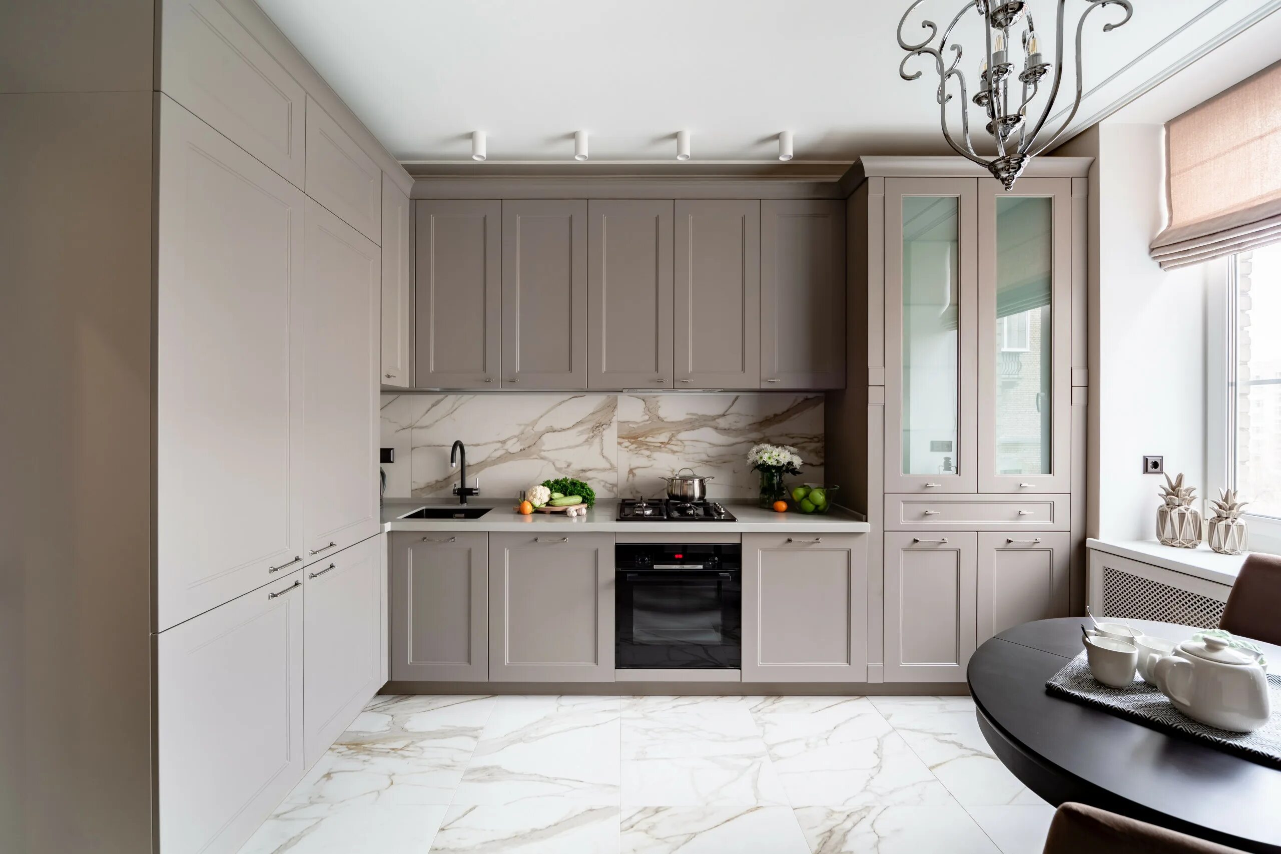 Кухонный двор кухни фото Кухня - Неоклассика - Кухня - Москва - от эксперта Alexandra Novikova Houzz Росс