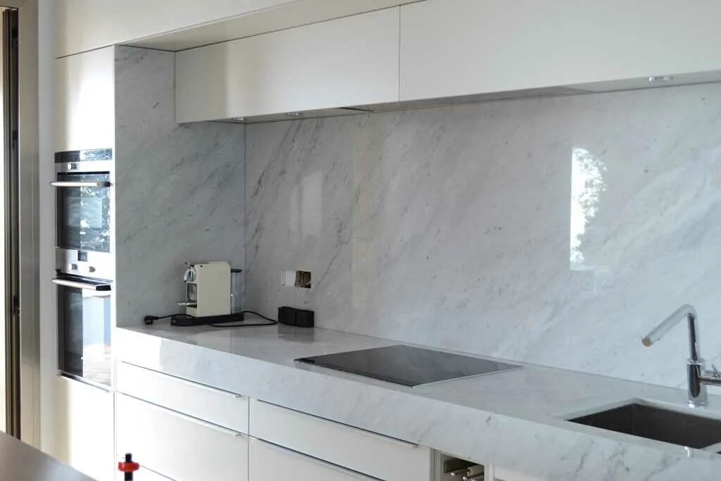 Кухонный фартук из керамогранита фото Установка керамогранита на фартук кухни: найдено 90 картинок