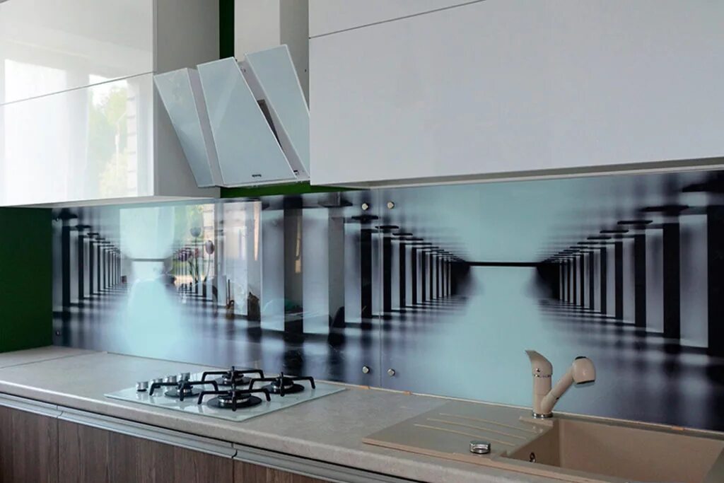 Кухонный фартук из стекла фото Обзор стеклянных фартуков для кухни - "УЮТНЫЙ ДОМ"