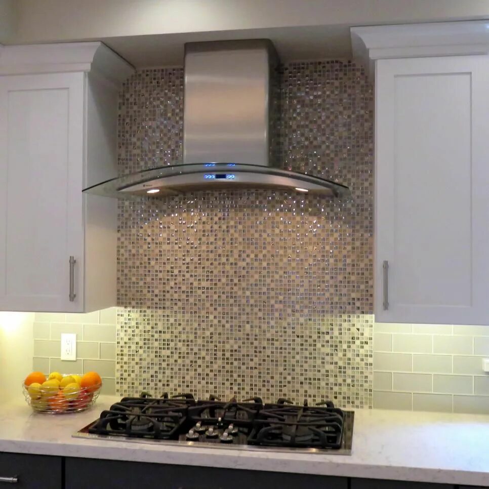 Кухонный фартук мозаика фото Glass Tile Backsplash in a Modern Kitchen featuring Tones of Browns and Grays Mo
