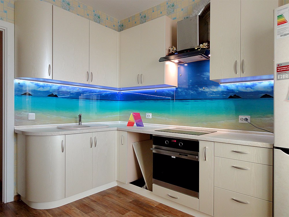 Кухонный фартук на стену фото цена Недорогие фартуки для кухни из пластика