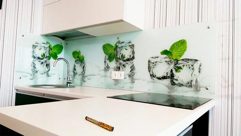 Кухонный фартук на стену фото цена Какие бывают фартуки для кухни и какой вариант выбрать