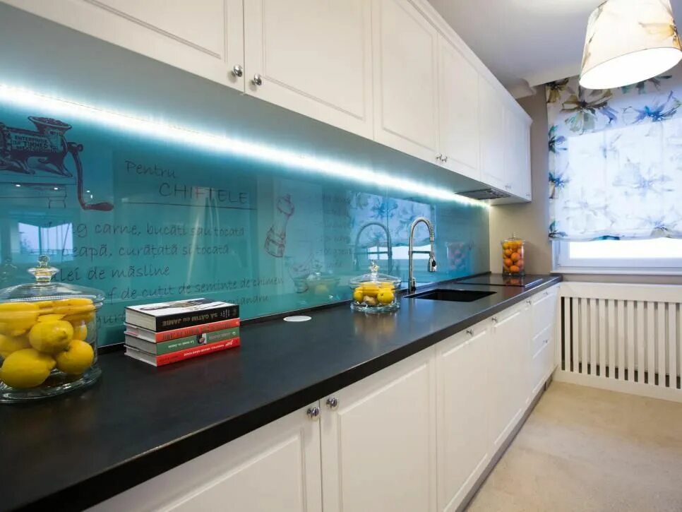 Кухонный фартук на стену фото в интерьере 15 Creative Kitchen Backsplash Ideas Creative kitchen backsplash, Painting oak c