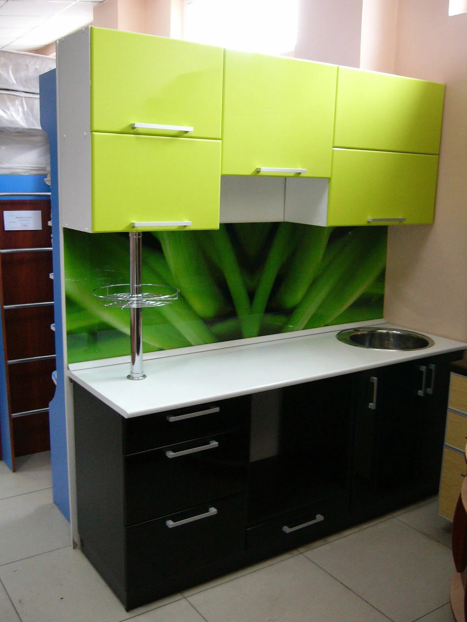 Кухонный гарнитур 1.5 м фото Малогабаритные кухни ВКонтакте Кухня, Интерьер