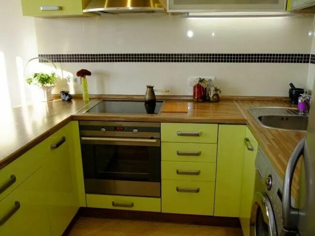 Кухонный гарнитур 12 кв м фото Дизайн кухни 12 кв.м. с эркером и выделенной обеденной зоной (8 фото) Кухня, Диз