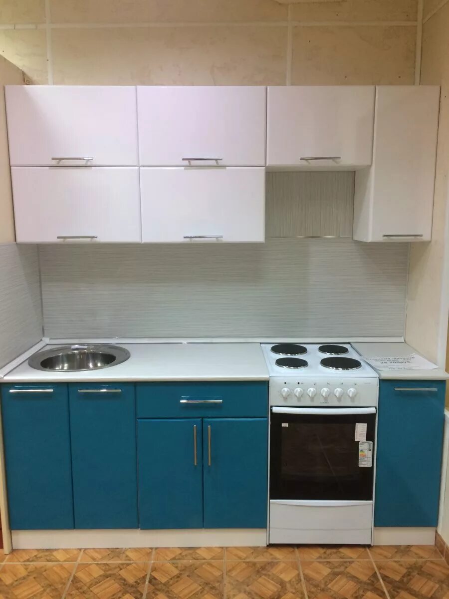 Кухонный гарнитур 2 на 2 фото Кухни метр 70: найдено 89 картинок