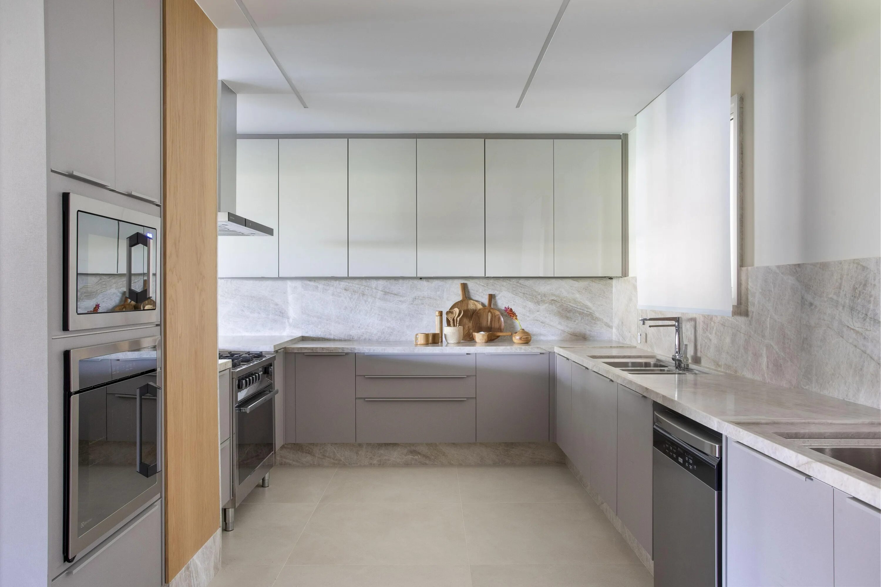 Кухонный гарнитур 2024 тренд фото дизайн Белые кухни 2024 дизайн