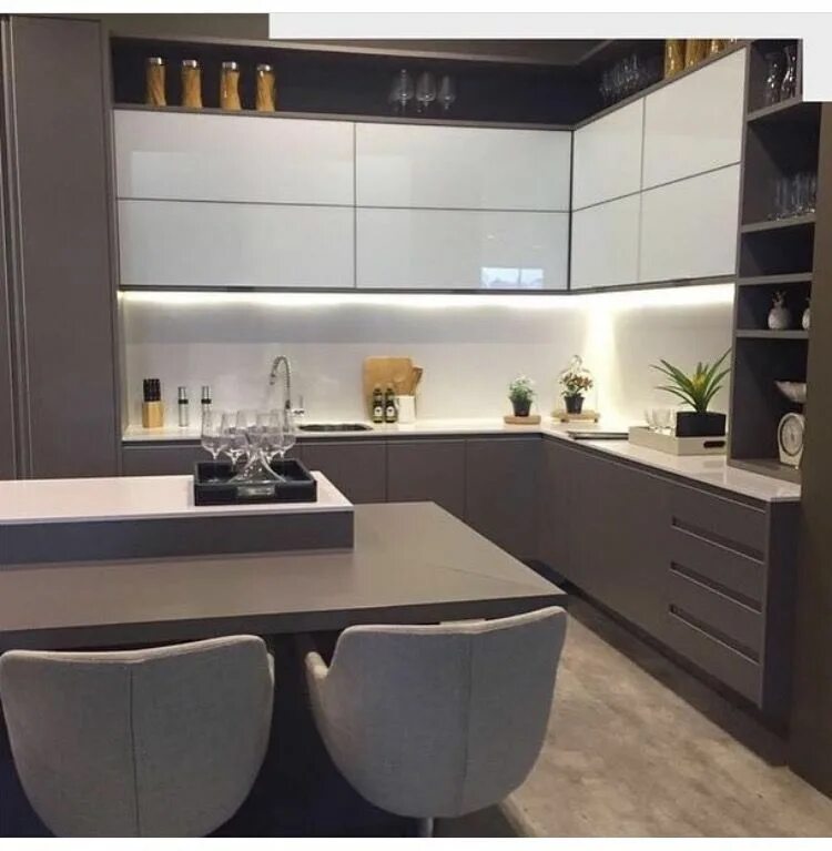 Кухонный гарнитур 2025 тренд фото j'aime la disposition de la table et de l'ilot Home decor kitchen, Kitchen decor