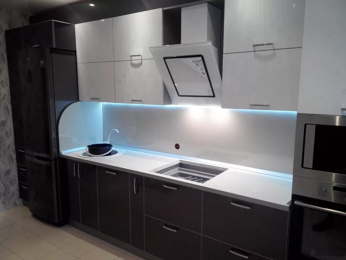 Кухонный гарнитур 4 метра прямой фото Кухня в стиле модерн МегаПласт