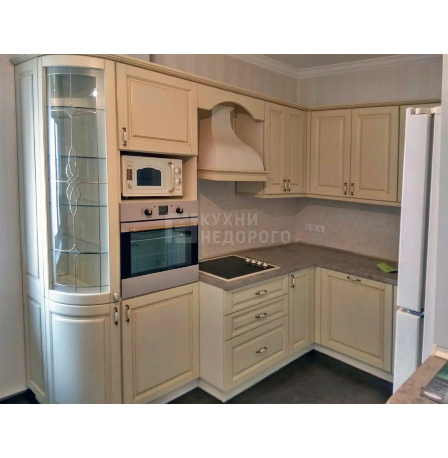 Кухонный гарнитур александрия фото П-образная с патиной Кухня Александрия на заказ в СПб Prostor - мебель на заказ