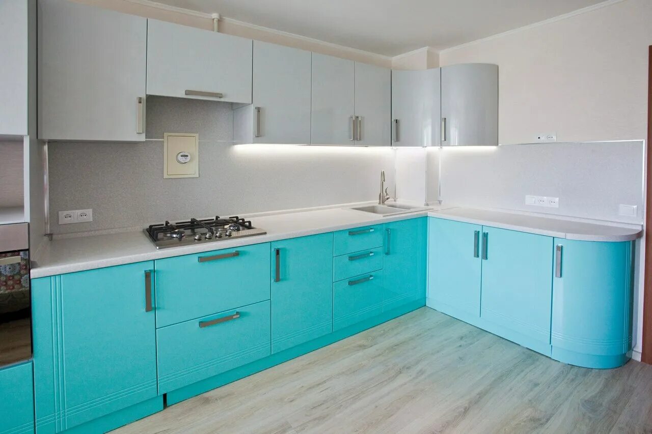 Кухонный гарнитур бело голубой фото Кухни на заказ: изготовление кухонь на заказ в Орле недорого