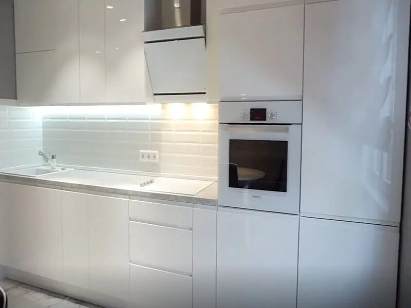 Кухонный гарнитур белый глянец фото Белая глянцевая кухня на заказ)Киев, Софиевская Борщаговка, Вишневое -(ILOFT)