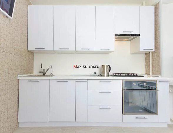Кухонный гарнитур белый прямой фото Маленькая белая стеклянная кухня Идеи для ремонта Ремонт, Дизайн