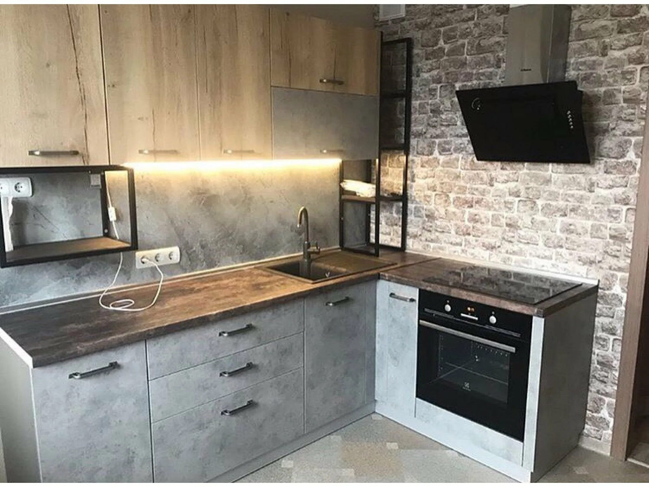 Кухонный гарнитур бетон фото Кухня под бетон с деревянной столешницей - 83 фото