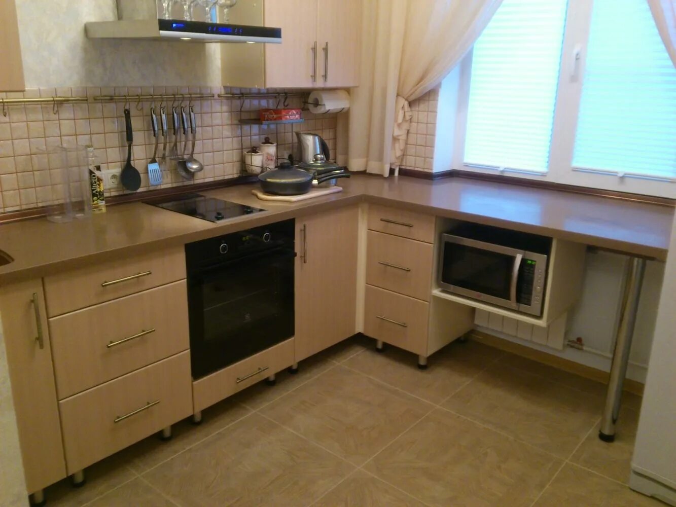 Кухонный гарнитур без столешницы фото Изделия из камня для помещений - Россия - SiSS.ru