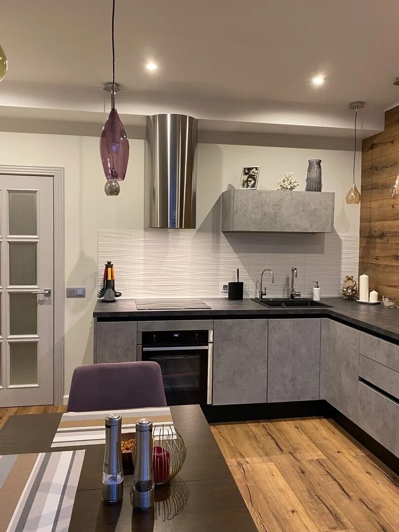 Кухонный гарнитур без верхних шкафов угловой фото Кухня Аза от производителя http://grafkuhni.ru