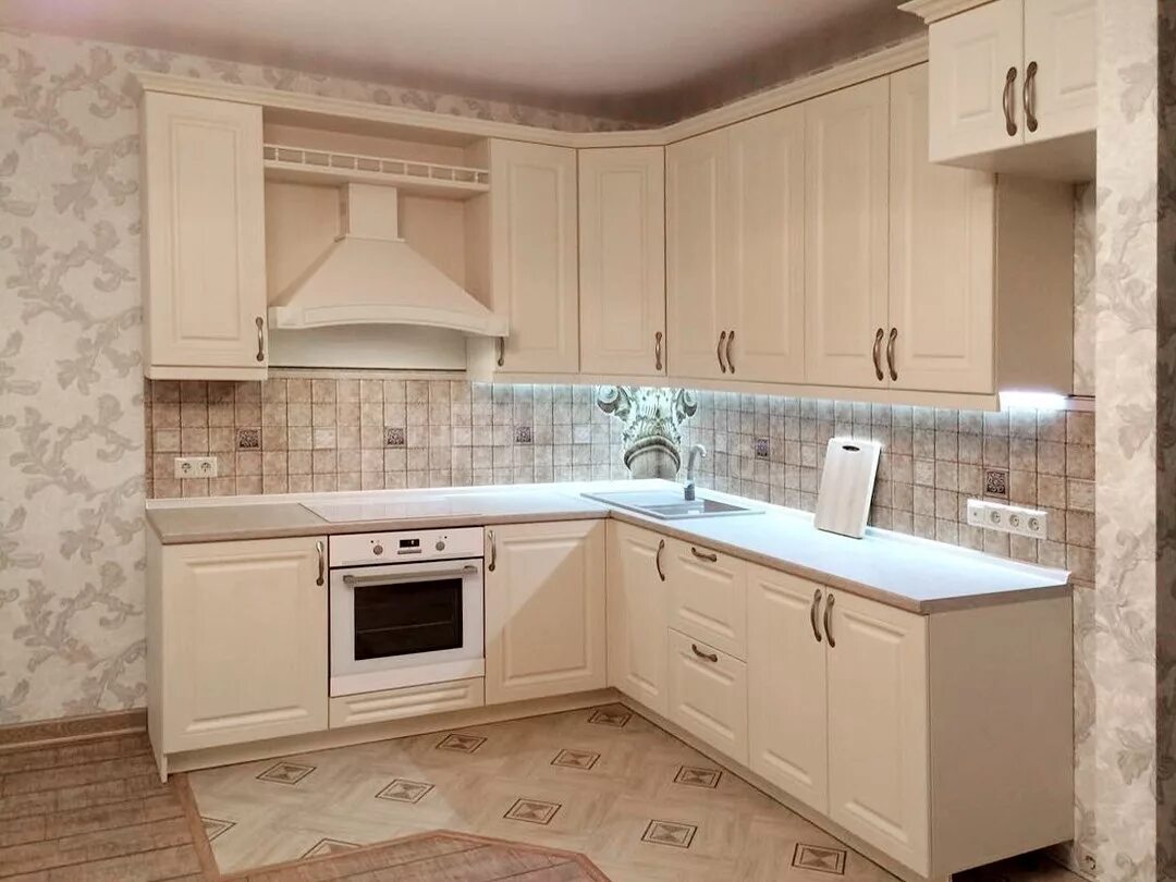 Кухонный гарнитур бежевого цвета фото Кухня Ждана - купить в Новосибирске, цена от 165600 руб., фото, отзывы