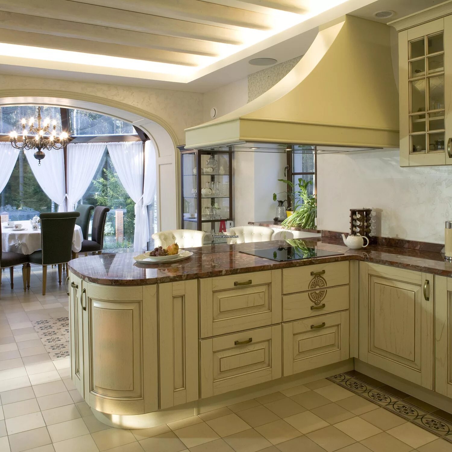 Кухонный гарнитур большой дом фото Фото интерьера кухни дома в стиле неоклассика