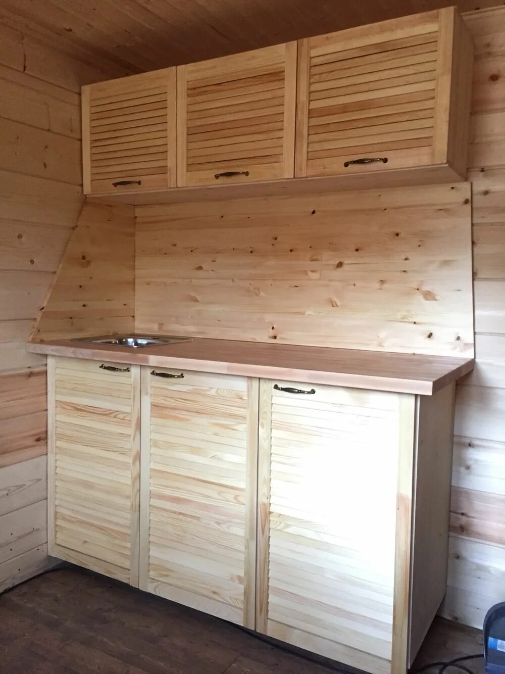 Кухонный гарнитур для дачи фото Pin by Яник Тоф on бытовка интерьер in 2024 Kitchen corner units, Kitchen corner