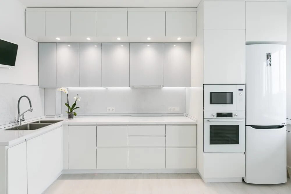 Кухонный гарнитур фото дизайн белая Кухни Nikko (Никко). Кухни на заказ фото. Фото кухонных гарнитуров.