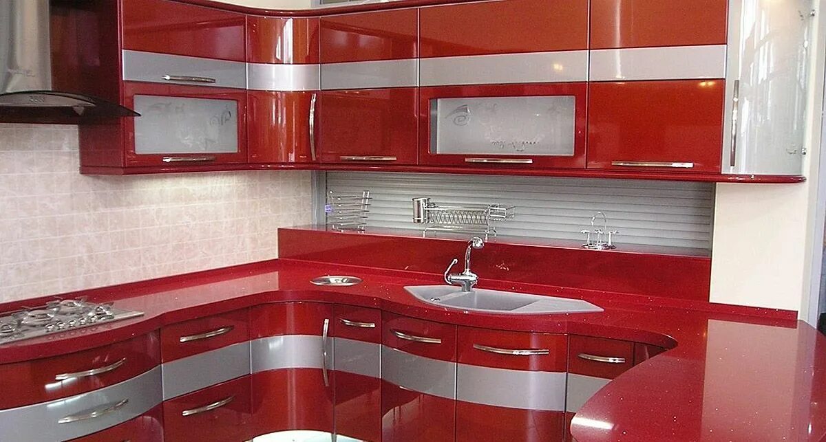 Кухонный гарнитур фото под заказ Заказать изделия из кварцевого агломерата Plazastone 8310 Stella Rossa в Москве,