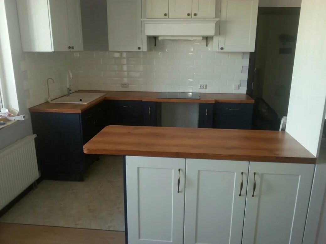 Кухонный гарнитур фото столешницы Столешница ДСП 82 Старый дуб, ширина 600 мм купить в СПб. Цена от 3790.00 руб. К