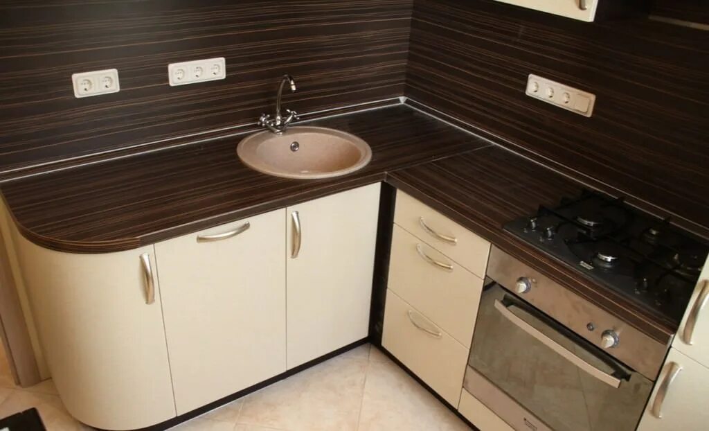 Кухонный гарнитур фото столешницы Как подобрать цвет столешницы для кухни: 60+ потрясающих фото и идей