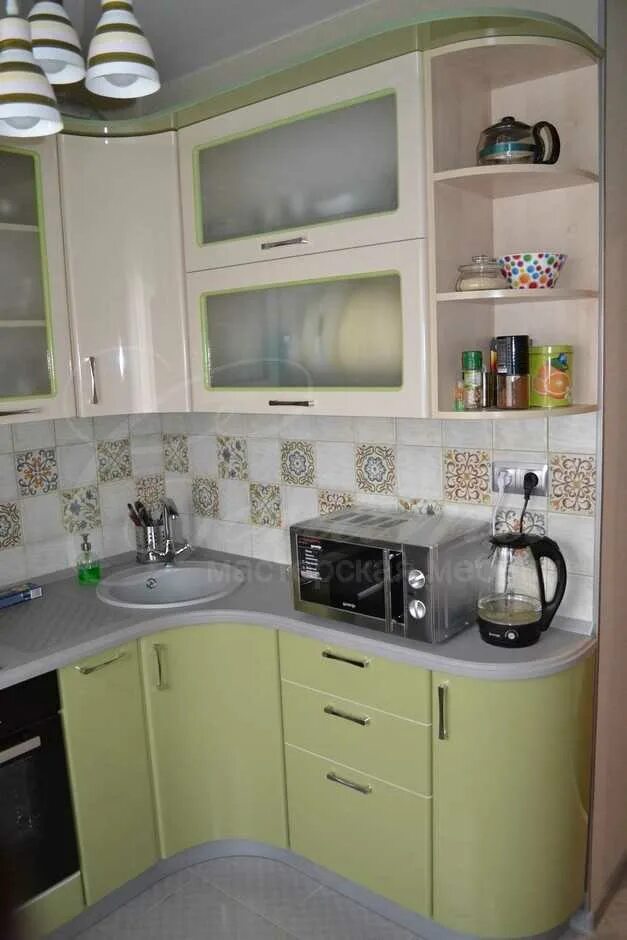 Кухонный гарнитур хрущевка фото цена Модные угловые кухни в хрущевке - фото