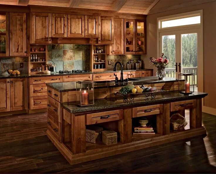 Кухонный гарнитур из дерева фото Birch Praline Kitchen KraftMaid by Design Rustic kitchen design, Rustic kitchen 