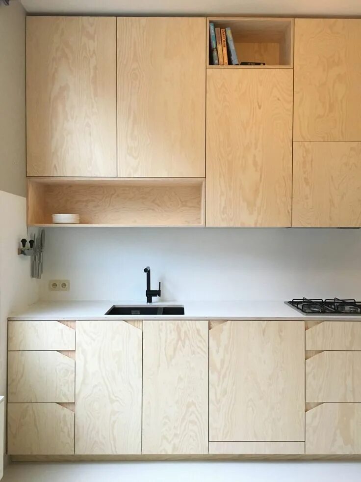 Кухонный гарнитур из фанеры фото Фасады из фанеры Plywood kitchen, Kitchen remodel design, Kitchen remodel small