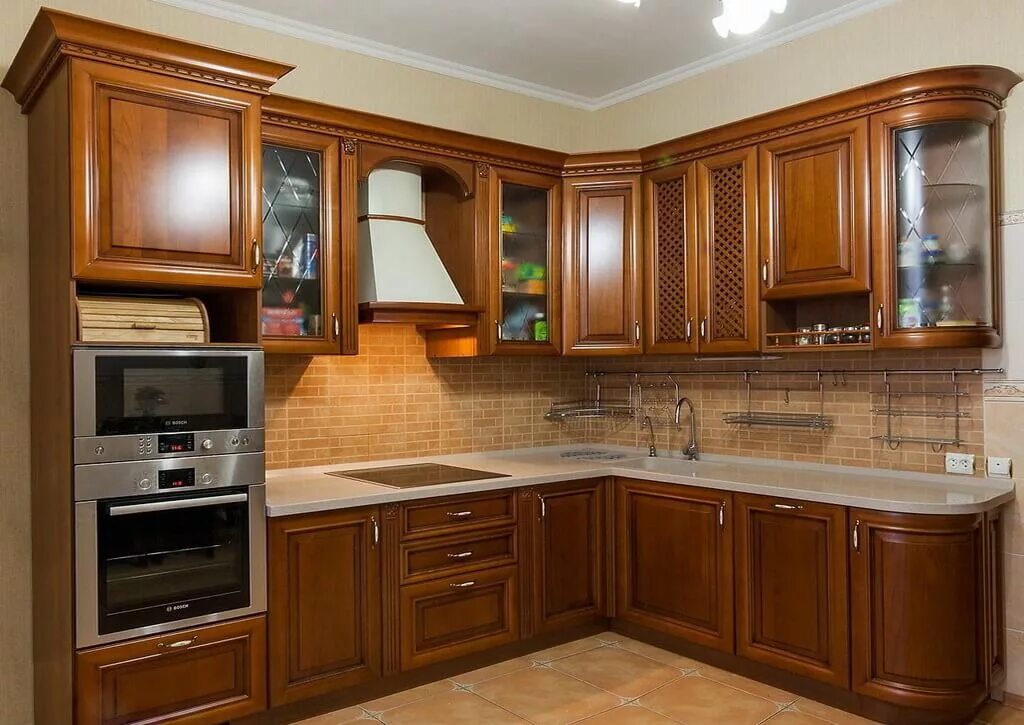 Кухонный гарнитур из массива дерева фото Фото кухни массив Италии