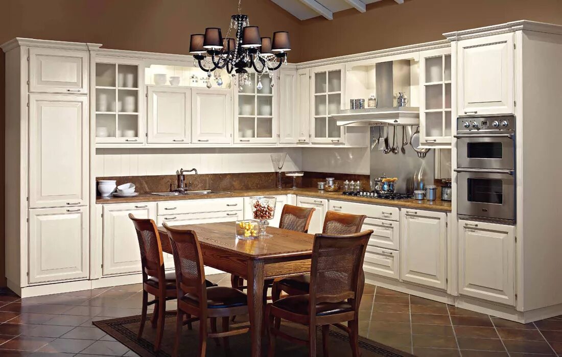 Кухонный гарнитур классика фото Итальянская кухня Granducato от&nbsp; Le Cucine Dei Mastri по цене от 192 000 ру